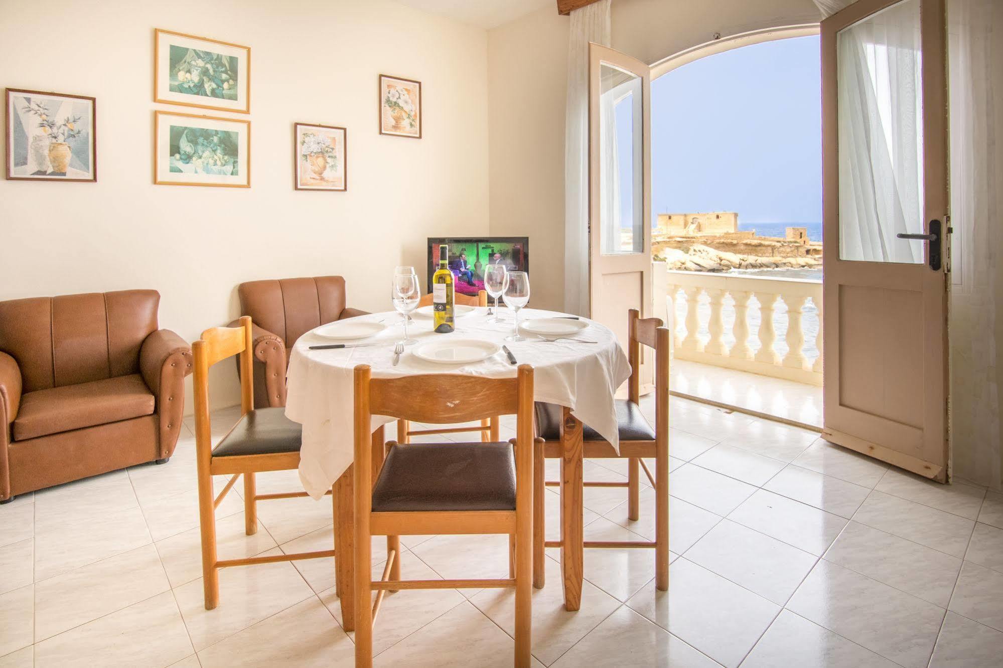 Horizon Apartments Gozo Marsalforn Bagian luar foto