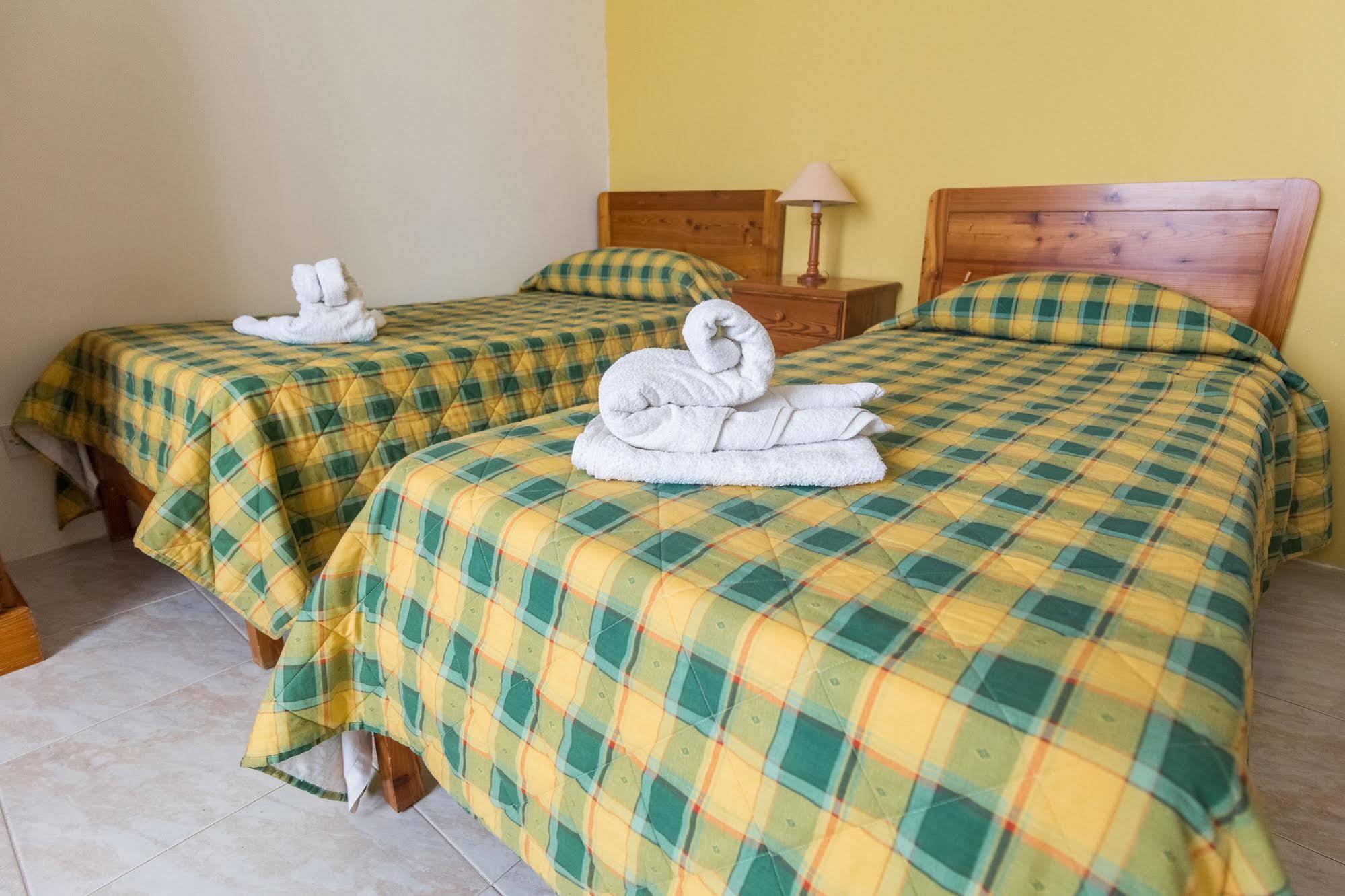 Horizon Apartments Gozo Marsalforn Bagian luar foto