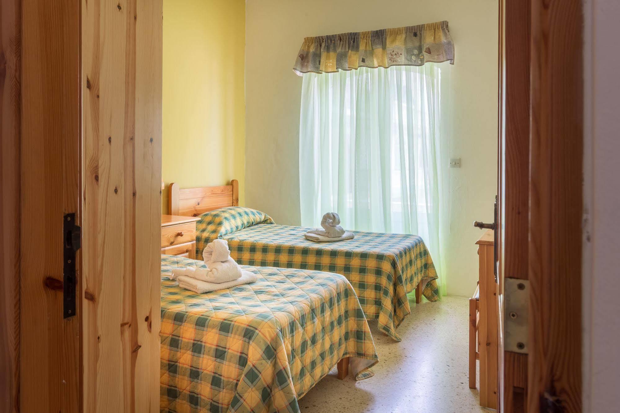 Horizon Apartments Gozo Marsalforn Bagian luar foto